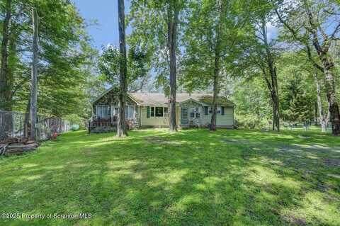 31 N Fourth Street, Gouldsboro, PA 18424