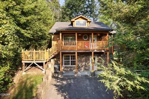 2602 Stonebrook Drive, Pigeon Forge, TN 37863