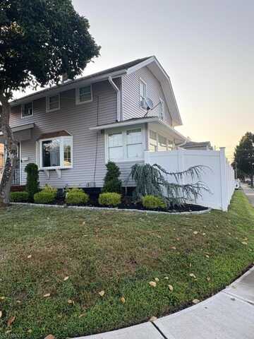 209 Main St, Linden, NJ 07036