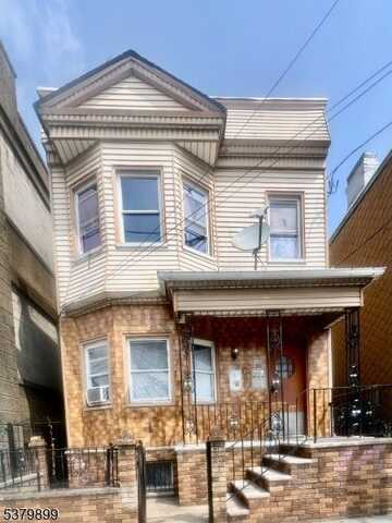 168 Christie St, Newark, NJ 07105