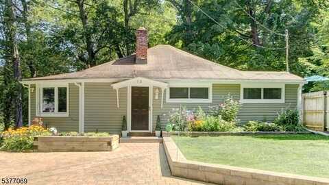 12 Elk Dr, Jefferson Twp., NJ 07438