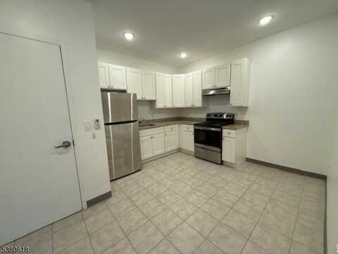 50 W Main St, Rockaway Boro, NJ 07866