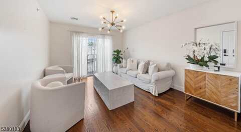 308 S Park St, Elizabeth, NJ 07206