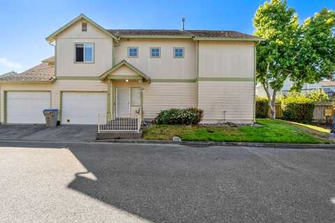 3251 Matthew Lane, Fortuna, CA 95540