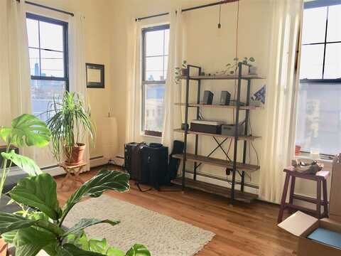 86 SOUTH ST, JC, Heights, NJ 07307