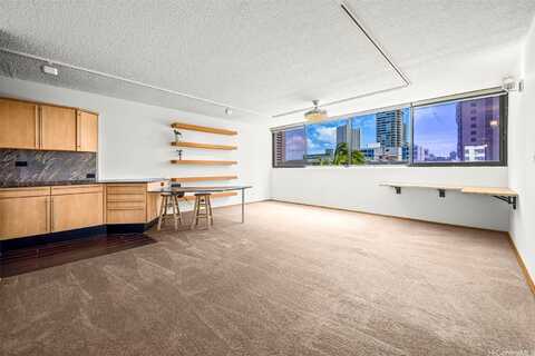 2092 Kuhio Avenue, Honolulu, HI 96815