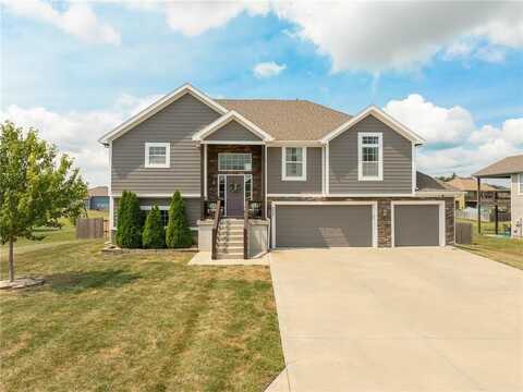 6994 141st Street, Basehor, KS 66007
