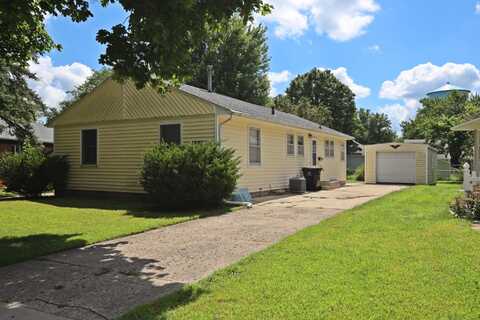 1621 Maplecrest Drive, Estherville, IA 51334