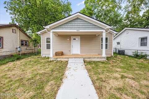 909 Sidebrook Ave, Knoxville, TN 37921