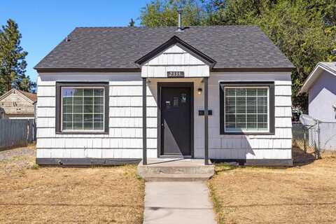 2335 Darrow Avenue, Klamath Falls, OR 97601