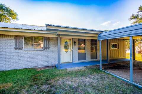 615 Circle Dr., Hallsville, TX 75650