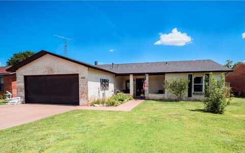 2914 Kermit Drive, Plainview, TX 79072