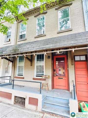 921 W Chew Street, Allentown, PA 18102