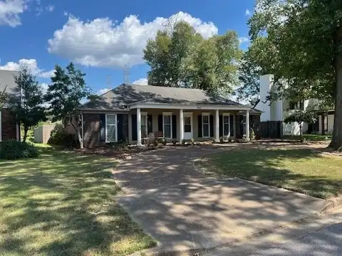 2406 EASTOVER, Memphis, TN 38119