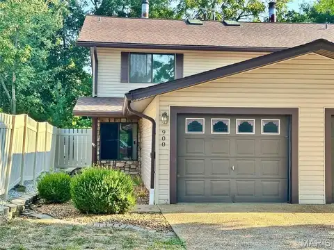 900 Westwood Road, Maryville, IL 62062