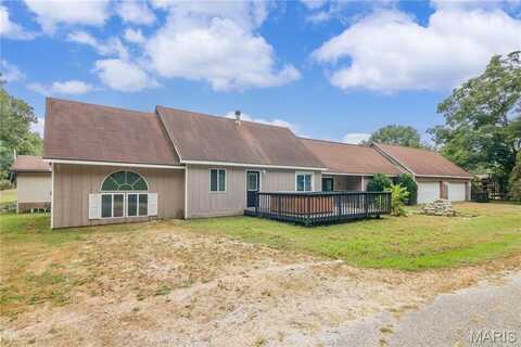 21604 Fox Drive, Carlyle, IL 62231