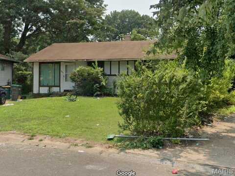 240 McAlpine Drive, Riverview, MO 63137