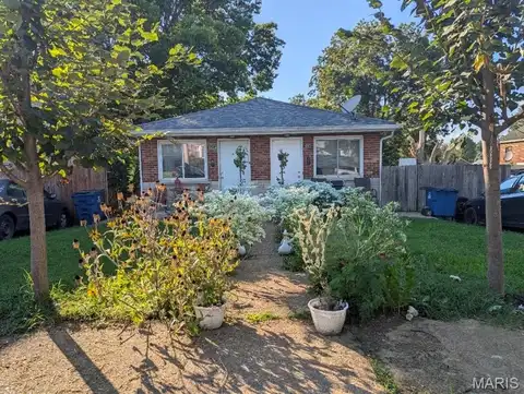 765 Pardella Avenue, Unincorporated, MO 63125