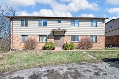 22 E Rock Creek Manor, Arnold, MO 63010