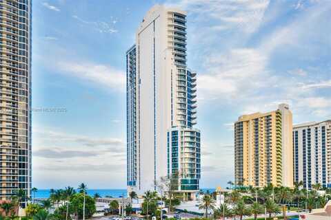 17475 Collins Ave, Sunny Isles Beach, FL 33160