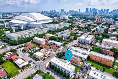 1572 NW 2nd St, Miami, FL 33125
