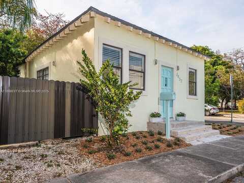 3452 Margaret St, Miami, FL 33133