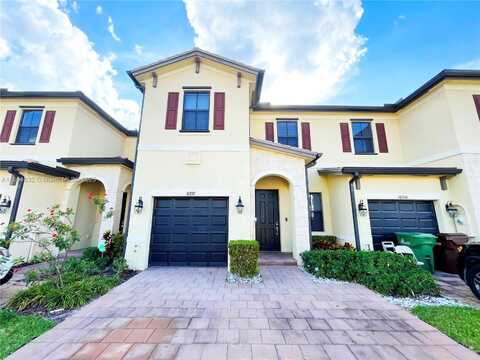 10332 W 33rd Ct, Hialeah, FL 33018