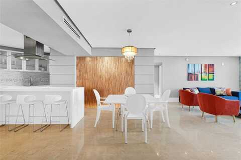 16699 E Collins Ave, Sunny Isles Beach, FL 33160