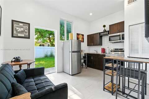 2301 SW 82nd Pl, Miami, FL 33155
