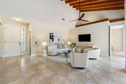 8001 Royal Palm Cir, Tamarac, FL 33321