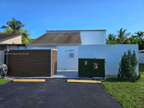12352 SW 18th Ter, Miami, FL 33175