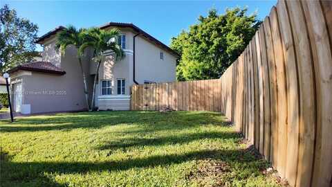 2558 NE 41st Ave, Homestead, FL 33033