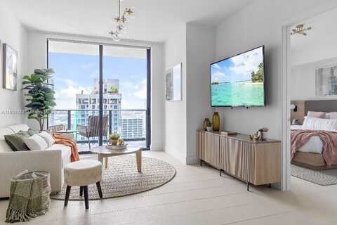 159 NE 6th St, Miami, FL 33132