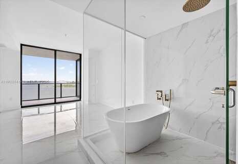 700 NE 24TH, Miami, FL 33137
