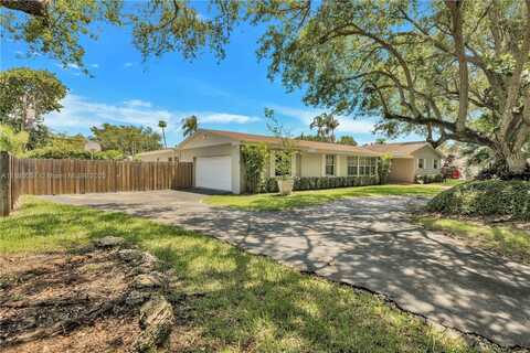 8261 SW 165th Ter, Palmetto Bay, FL 33157