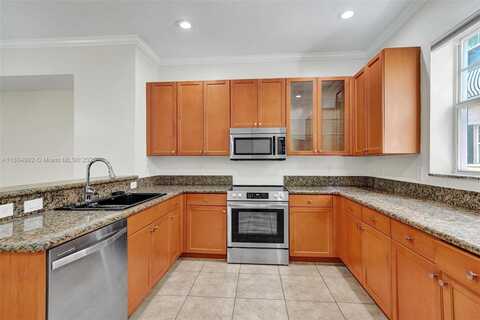 1033 NE 17th Way, Fort Lauderdale, FL 33304