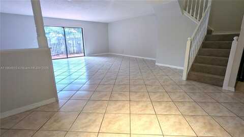 11572 NW 2nd St, Plantation, FL 33325