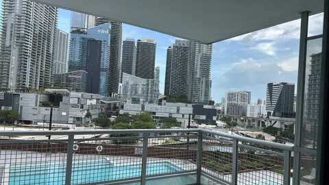 350 S Miami Ave, Miami, FL 33130