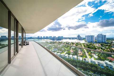 18975 Collins Ave, Sunny Isles Beach, FL 33160