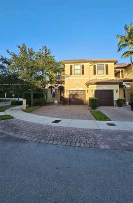 8785 NW 116th Ct, Doral, FL 33178
