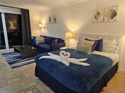 19201 Collins Ave, Sunny Isles Beach, FL 33160