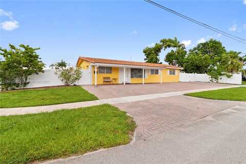 7490 Buchanan St, Hollywood, FL 33024