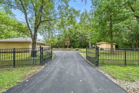 6301 Hazelwood Avenue, Indianapolis, IN 46260