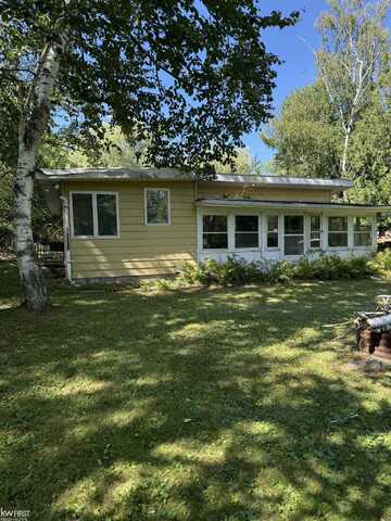 1195 Latta, Weidman, MI 48893