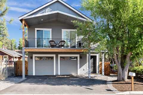 202 NW Thurston Avenue, Bend, OR 97703