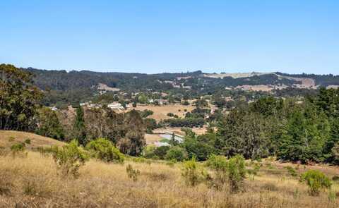 70 Corey RD, AROMAS, CA 95004