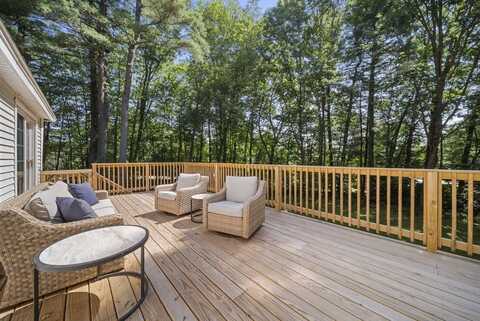 21 Woodman Rd, Amesbury, MA 01913