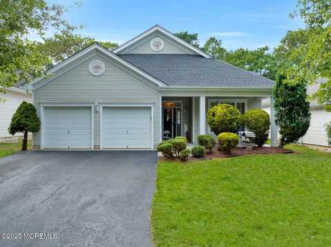 32 Silverspring Drive, Lakewood, NJ 08701
