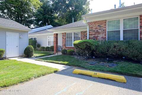 34 Boxwood Terrace, Red Bank, NJ 07701