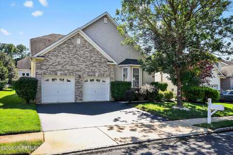 211 Bradwick Way, Marlboro, NJ 07746